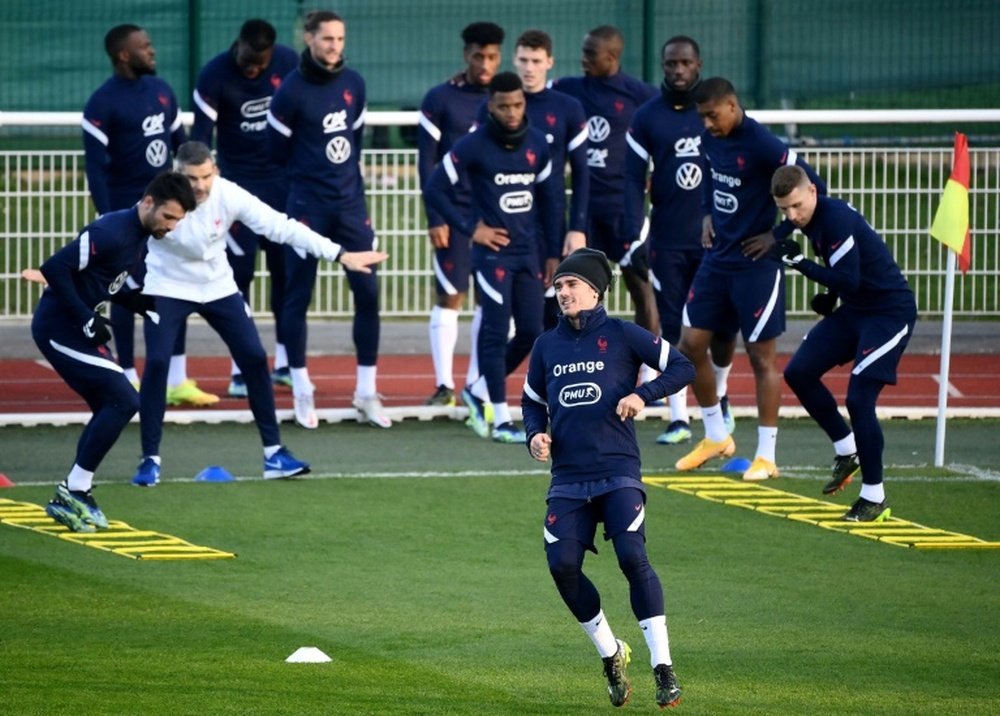 Familiar look to Deschamps' France for start of World Cup defence