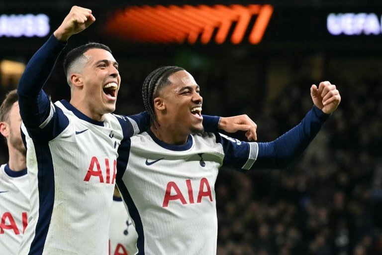 Wilson Odobert scored his first two Tottenham goals to book a place in the Europa League quarter-finals by beating AZ Alkmaar 3-1 on Thursday and 3-2 on aggregate.
