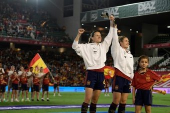 Spain's Women's World Cup winners were given a rapturous reception as they played for the first time at home after their triumph, thrashing Switzerland 5-0 in the Nations League on Tuesday in front of a record crowd.