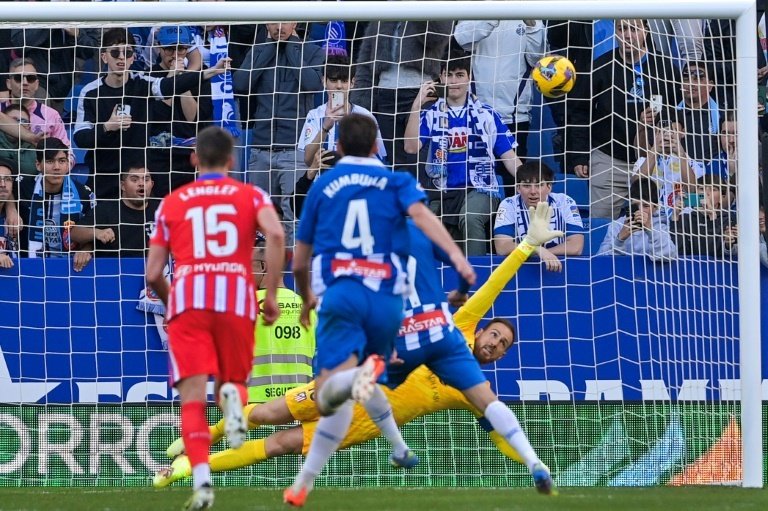 Atletico title hopes evaporate in Liga draw with Espanyol