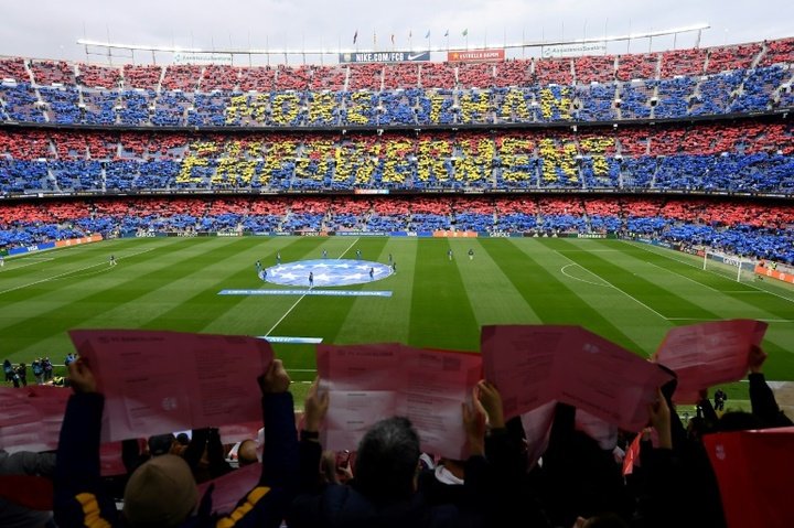 World record crowd of 91,553 for women's match sees Barca thrash Real Madrid