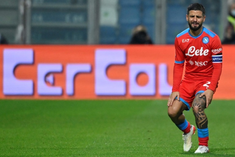 ï»¿Napoli fretting on injuries ahead of Barca showdown