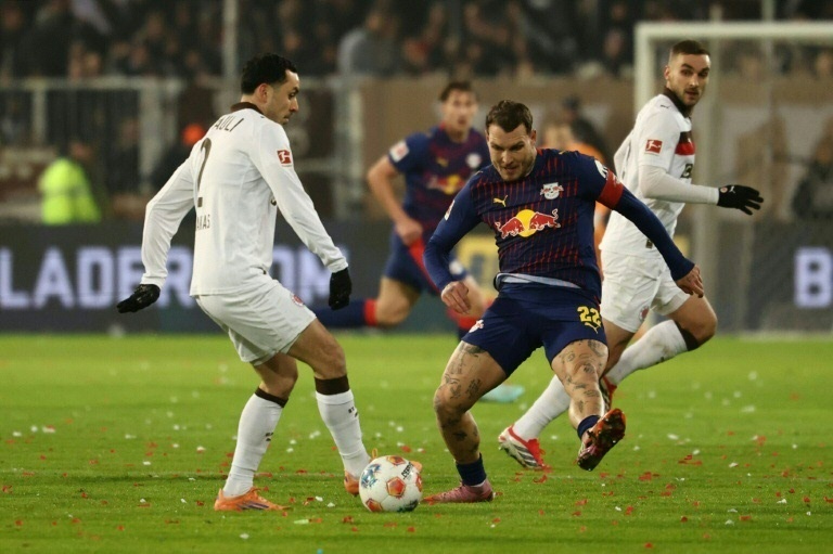 Prass stunner helps Hoffenheim go third, Leipzig held at Pauli