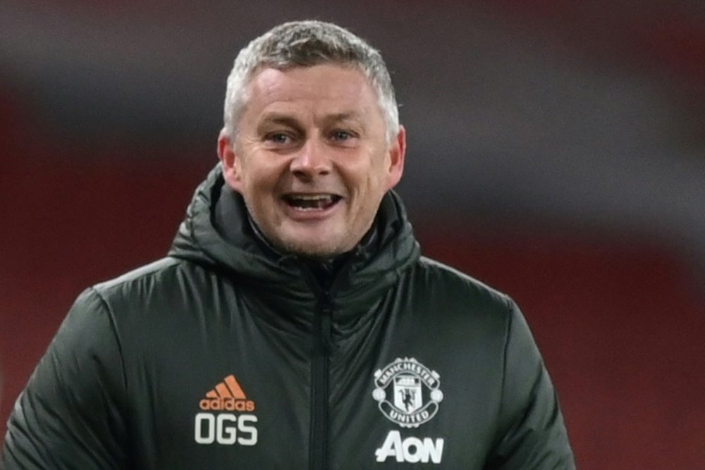 Solskjaer tells Man Utd to make a fuss about referees' decisions. AFP