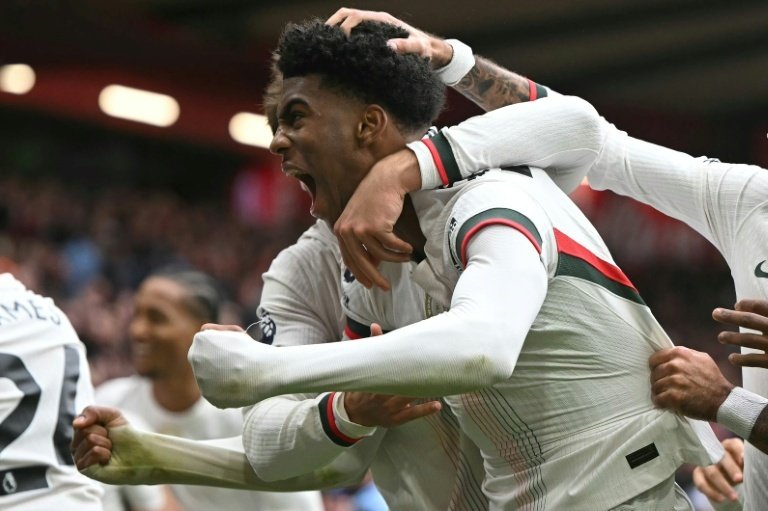 Chelsea sink Forest to ramp up pressure on winless Postecoglou