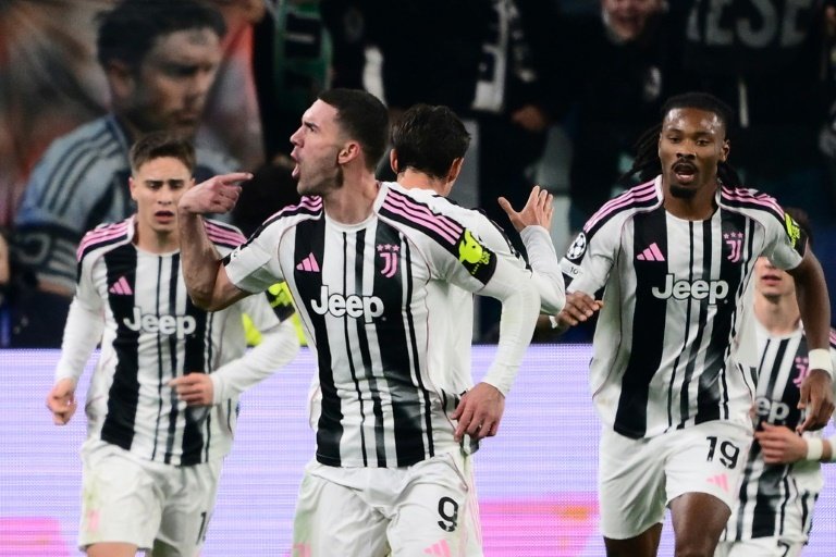 Dusan Vlahovic has been entrusted with leading Juventus' attack ahead of Saturday's local derby with Torino, as new coach Luciano Spalletti eyes a Serie A title challenge.