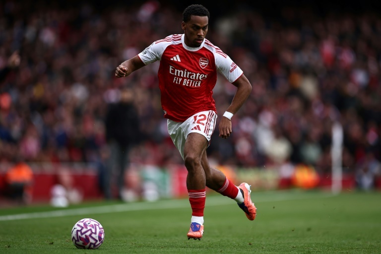 Timber warns Premier League leaders Arsenal against complacency