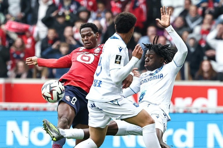 Lille moved back into the Ligue 1 top four on Sunday as Nice revived their European challenge by ending a five match winless streak.