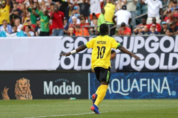 Mattocks penalty lifts Jamaica into third straight Gold Cup semis