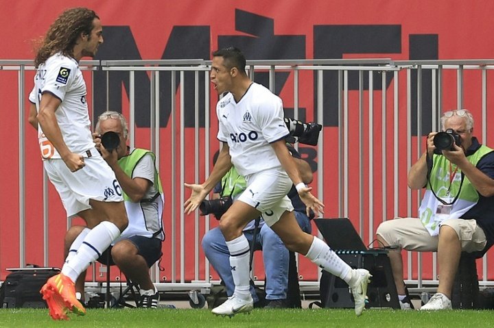 Alexis Sanchez scores brace in Marseille win