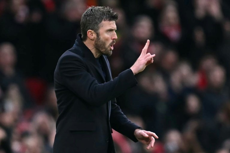 Carrick looking forward to Frank reunion when Man Utd face Spurs