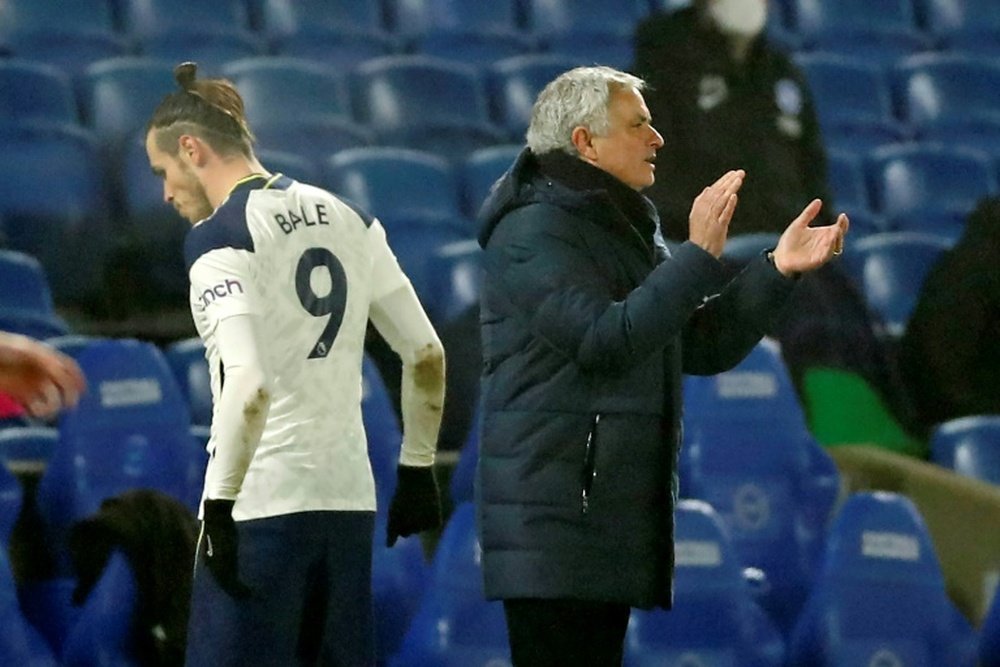 Mourinho says Gareth Bale (L) will be involved against Fulham. AFP