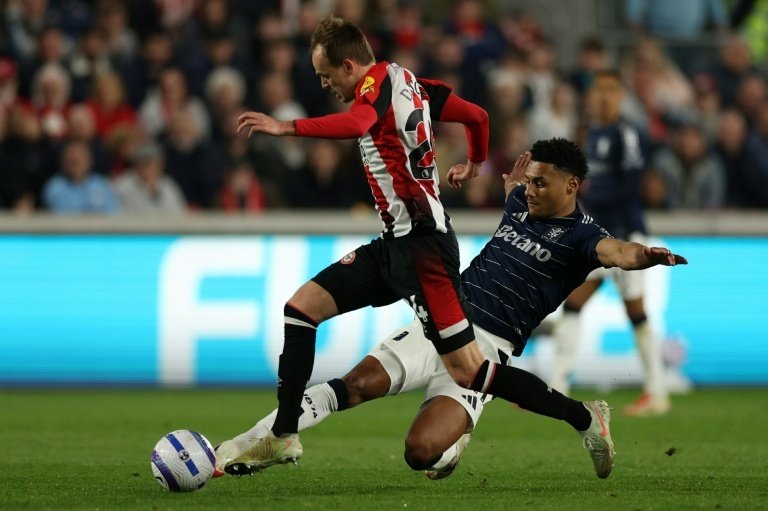 Watkins haunts Brentford to revive Villa's top-four hopes