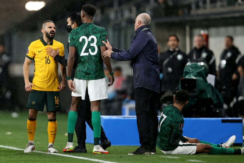 Saudis spoil Australia's homecoming, off-target Son sorry