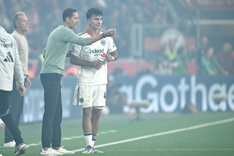 Top four face off in early Bundesliga litmus test