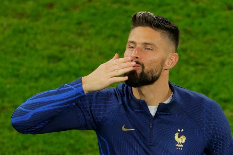 Recordbreaking Giroud brings goals to France's repeat WC bid