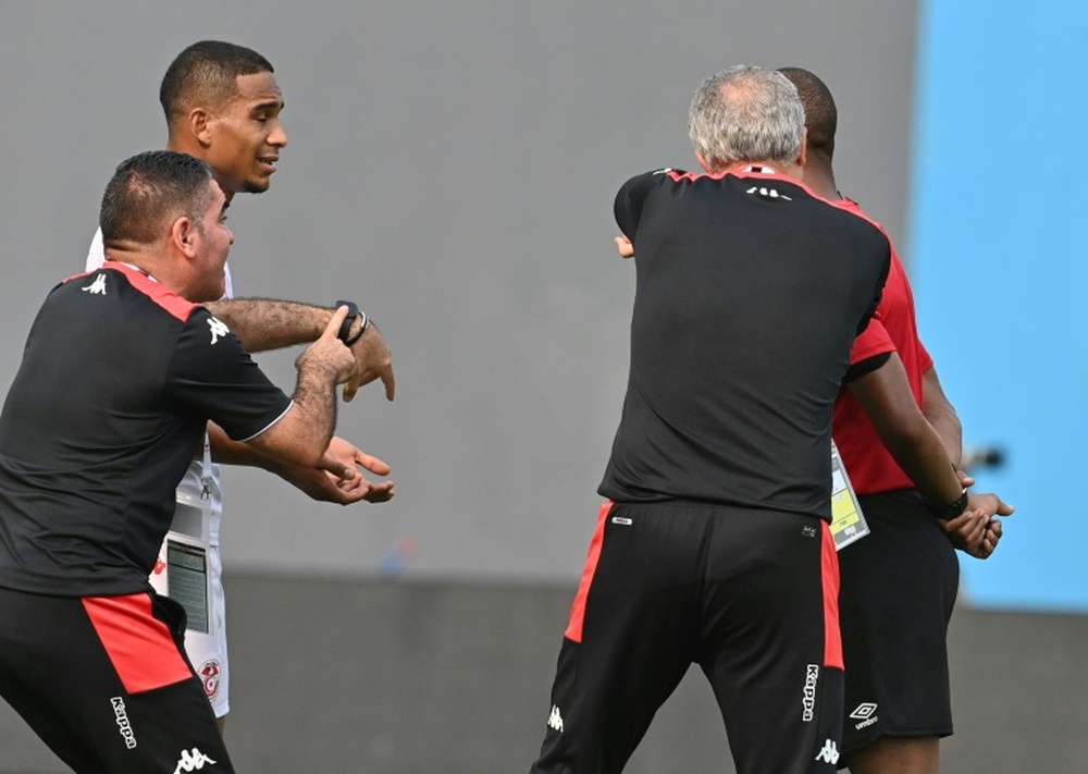Kebaier protest to Zambian referee Janny Sikazwe at the end of his sides defeat by Mali. AFP