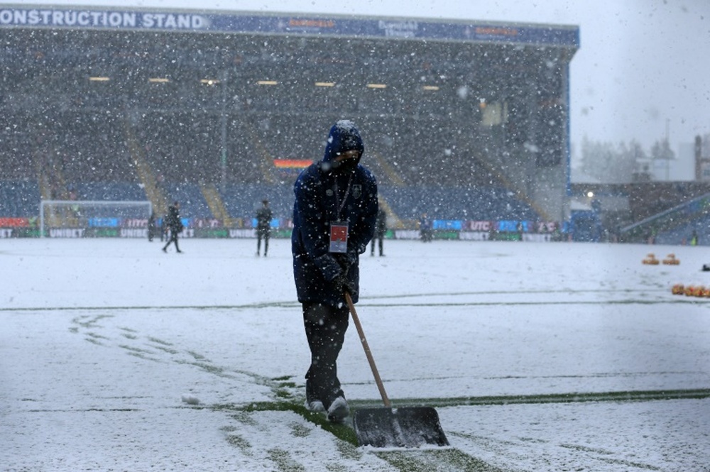 Burnley versus Tottenham is off because of snow. AFP