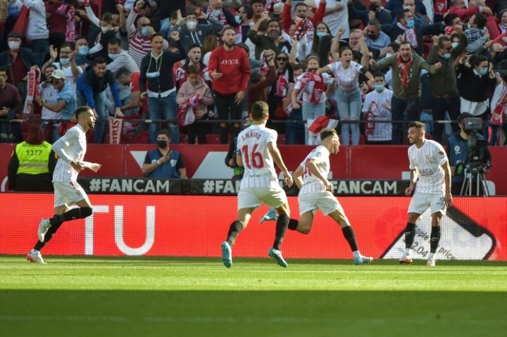 Sevilla capitalise on Bravo errors to defeat rivals Real Betis
