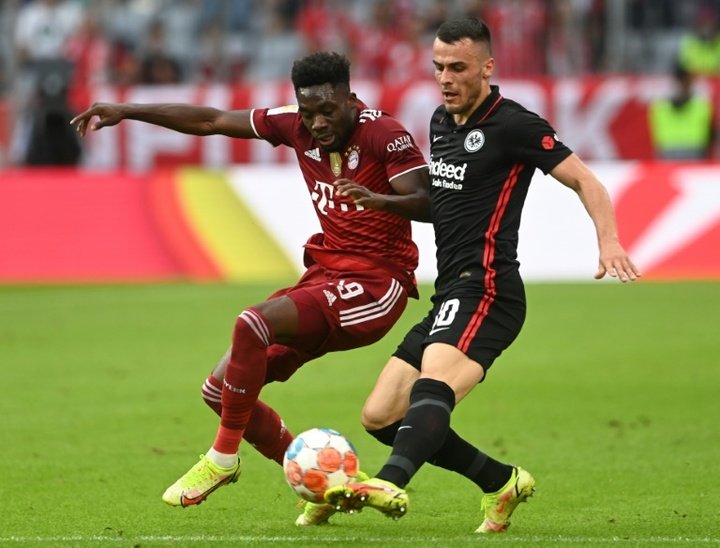 Kostic strikes late as Frankfurt defeats Bayern