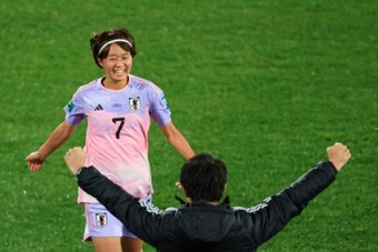 Manchester United have signed Women's World Cup top scorer Hinata Miyazawa, the club said Wednesday.