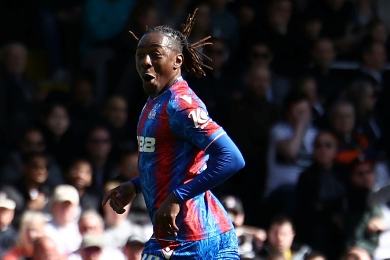 Eze leads Crystal Palace into FA Cup semi-finals