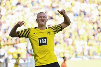 Haaland hits brace as Dortmund thrash Wolfsburg