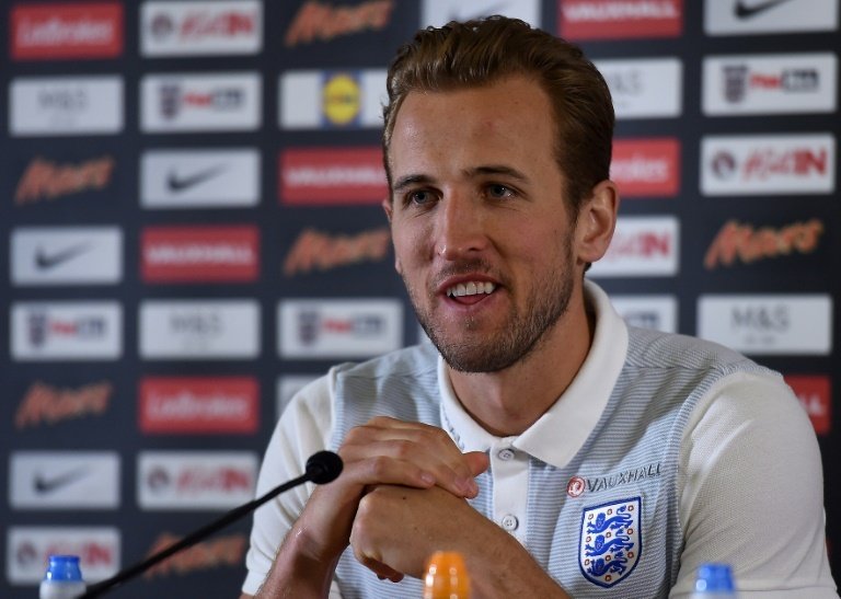 Fires still burn for England and Scotland