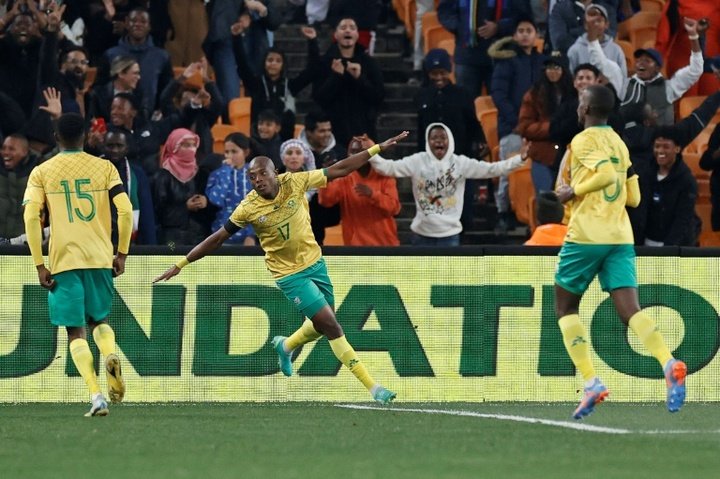 Goalkeeper howler sinks Morocco, Zambia stun to qualify