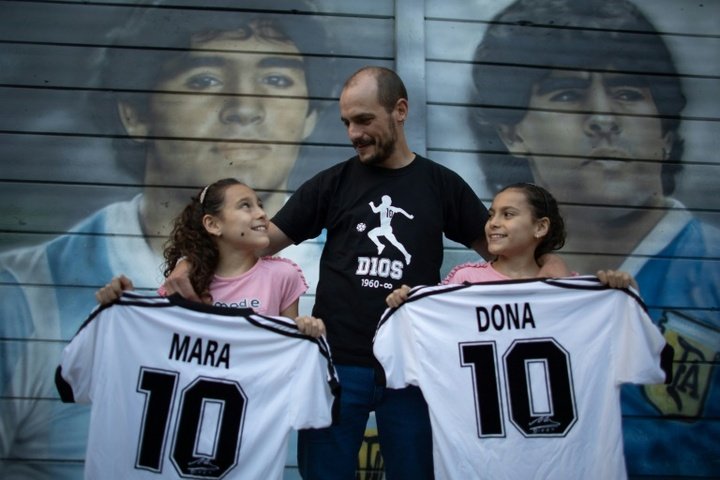 Father of daughters Mara and Dona names son Diego after football legend
