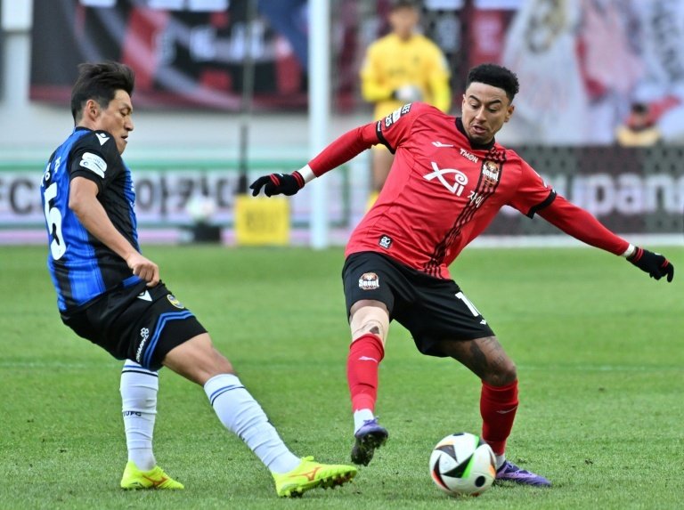 L'ancien milieu de Manchester United, Jesse Lingard, a confirmé son départ du FC Seoul à la fin de son contrat, concluant un séjour de deux ans en Corée du Sud.
