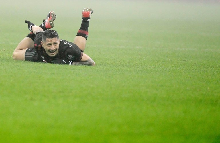 Kucka, Bonaventura strike as Milan set up Juve Cup quarter