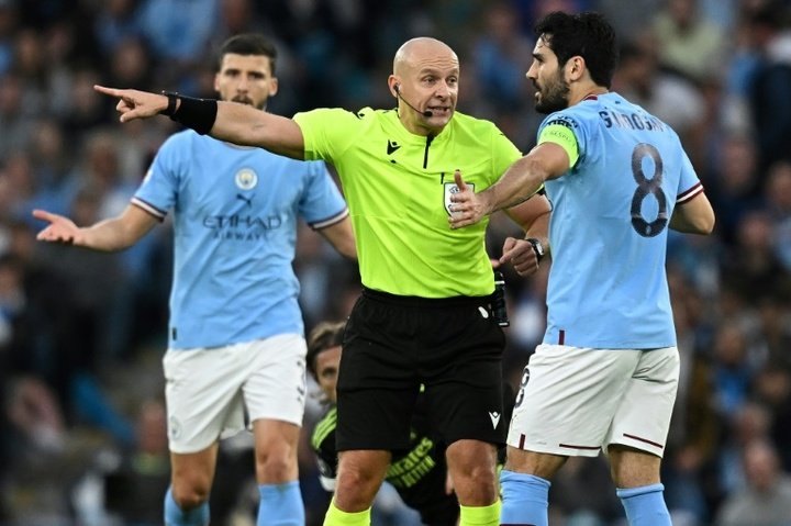 UEFA says Marciniak can referee UCL final despite far-right event