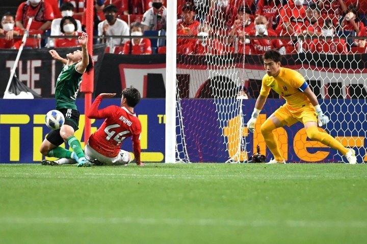 Japan's Urawa win penalty thriller to reach AFC CL final