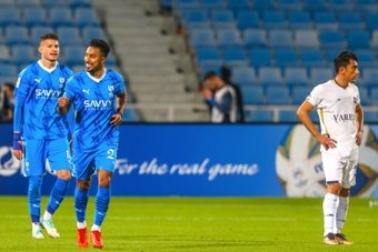 Four-time winners Al Hilal ended their Asian Champions League group campaign unbeaten thanks to a 2-1 home victory against Iran's Nassaji Mazandaran on Monday.