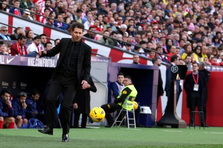 Atletico's Simeone returns to cherished Milan for acid Inter test
