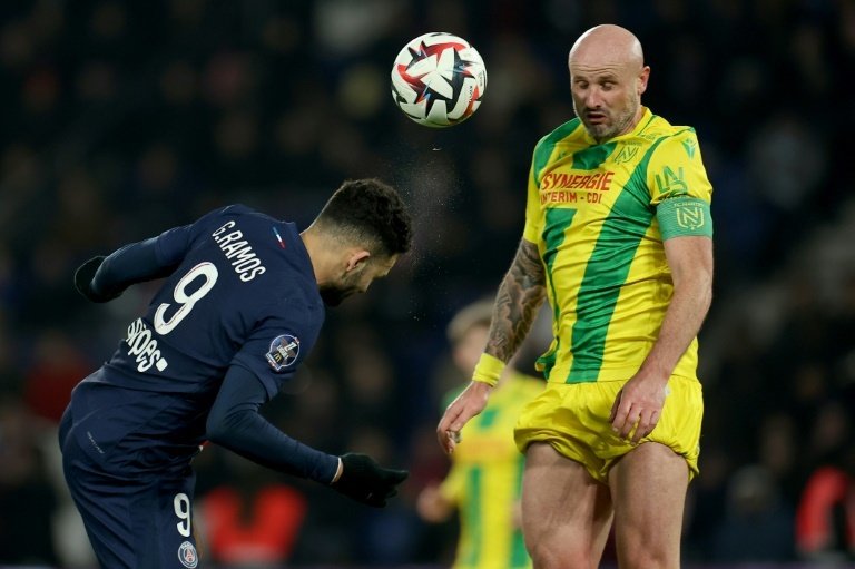 Flat PSG drop points in Nantes draw