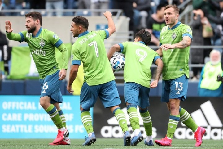 MLS matches in Seattle, San Jose go on despite coronavirus concern