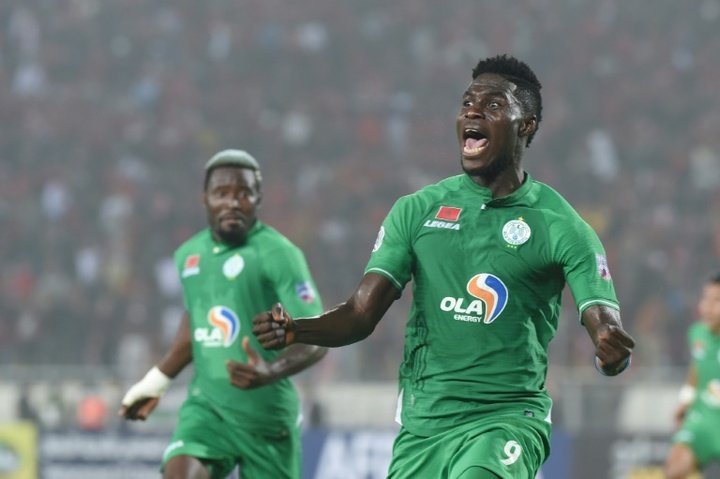 10-man Raja survive second-half battering to win CAF Confederation Cup