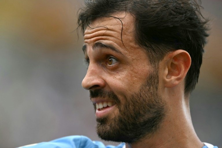 Man City's Bernardo hails Guardiola's new generation