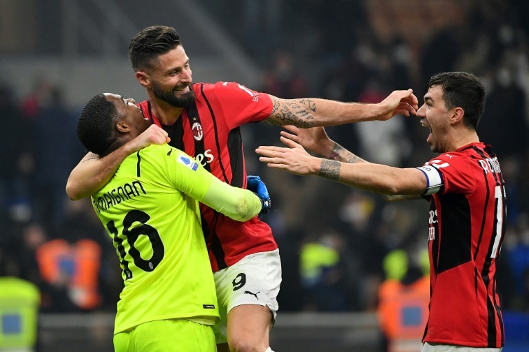 ï»¿Giroud shoots open Serie A name race with derby double