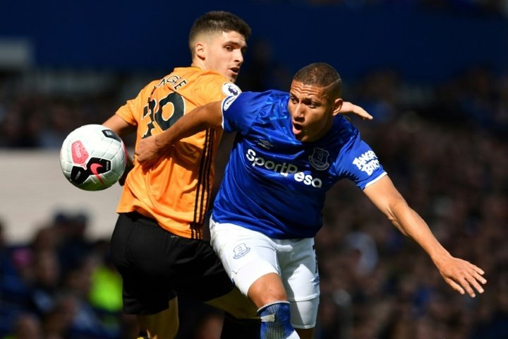 Richarlison's brace gives Everton win against Wolves