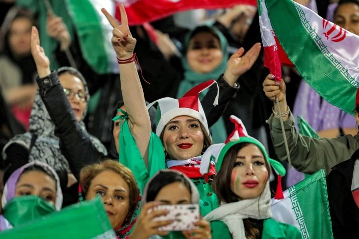 Iran football head says women can attend top league matches