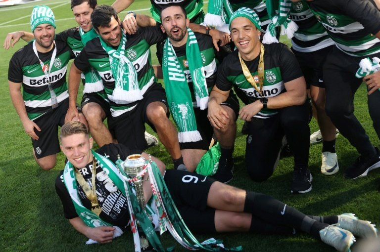 Sporting beat Benfica in cup final to complete domestic double