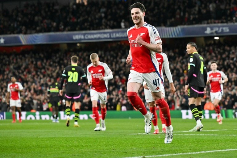 Arsenal reach Champions League quarter-finals with 9-3 aggregate win