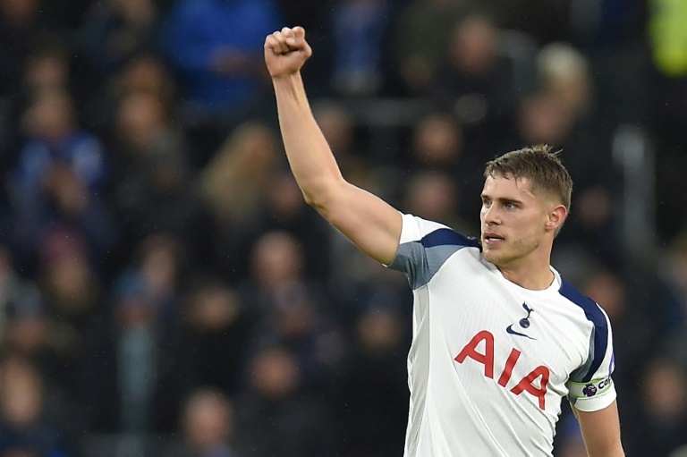Frank confident Van de Ven has 'big future' at Spurs