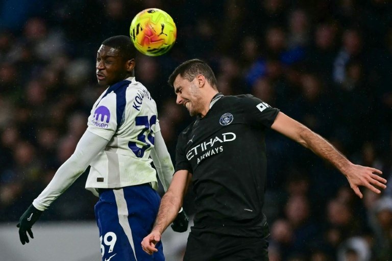 Rodri rages that officials 'don't want' Man City to win