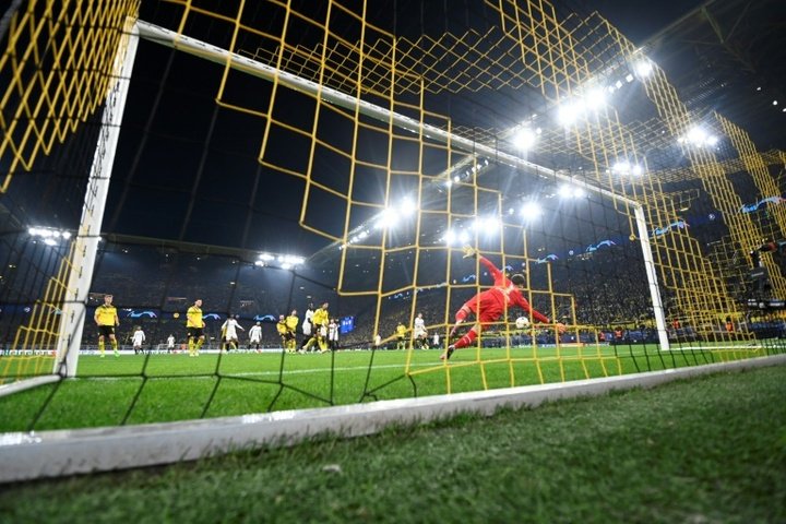 Dortmund-Sevilla draw puts Manchester City in Champions League last 16