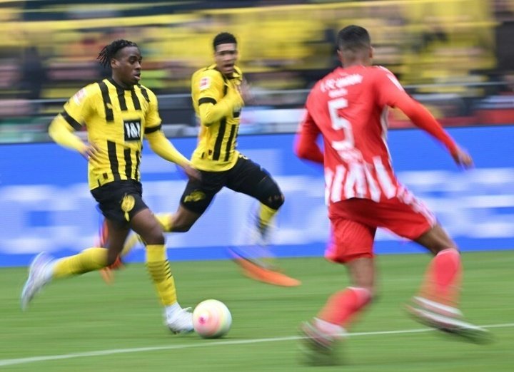 Season over for Dortmund's English teenager Bynoe-Gittens
