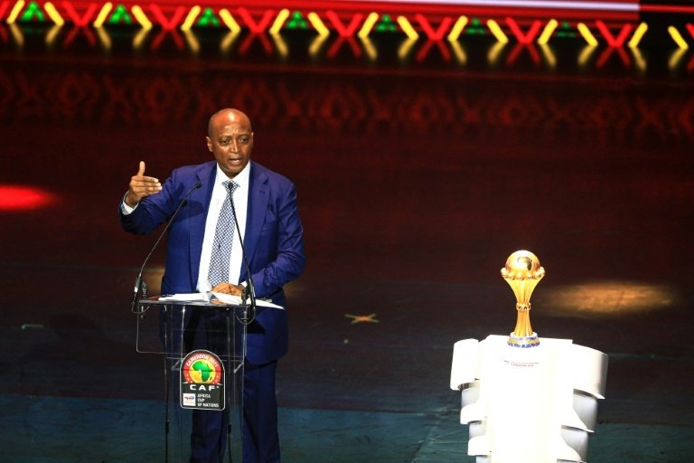 Motsepe confirme le maintien de la CAN en janvier-février au Cameroun. AFP